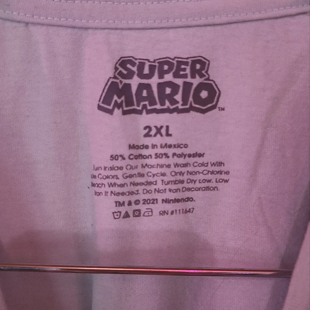 Nintendo Womens Super Mario 2XL T-Shirt - Picture 2 of 2